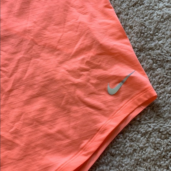 Nike Dri-fit shirt EUC . Worn a couple of times - Picture 3 of 3
